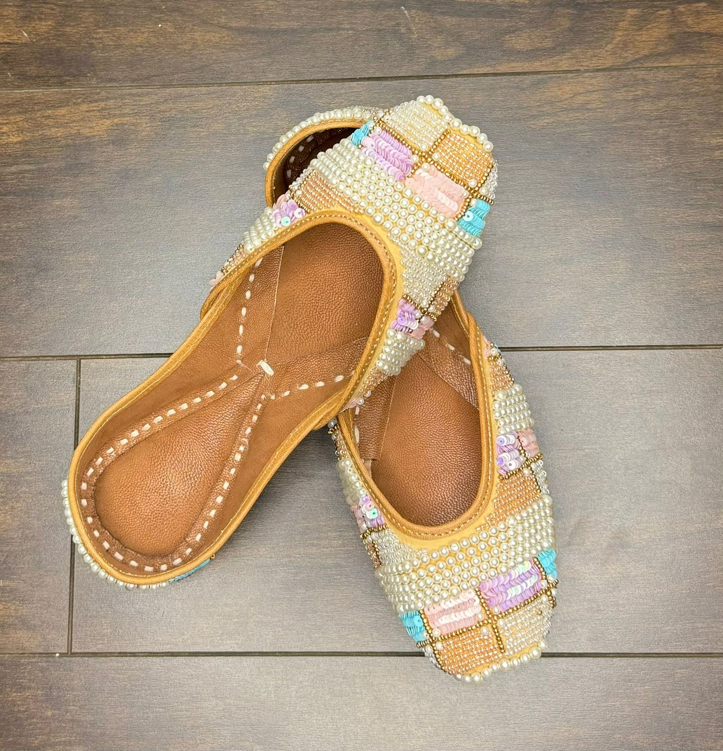 Multi gold punjabi jutti