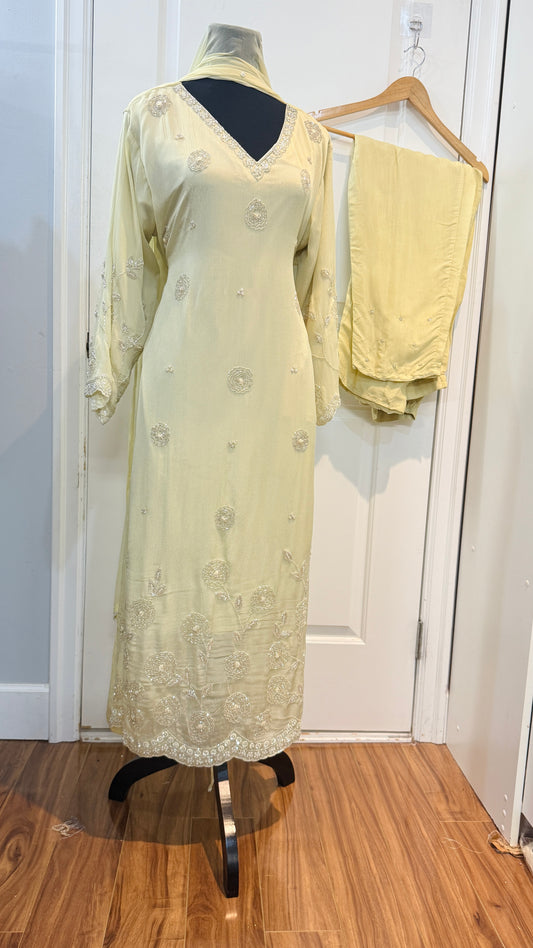 Pure chinnon A-line suit