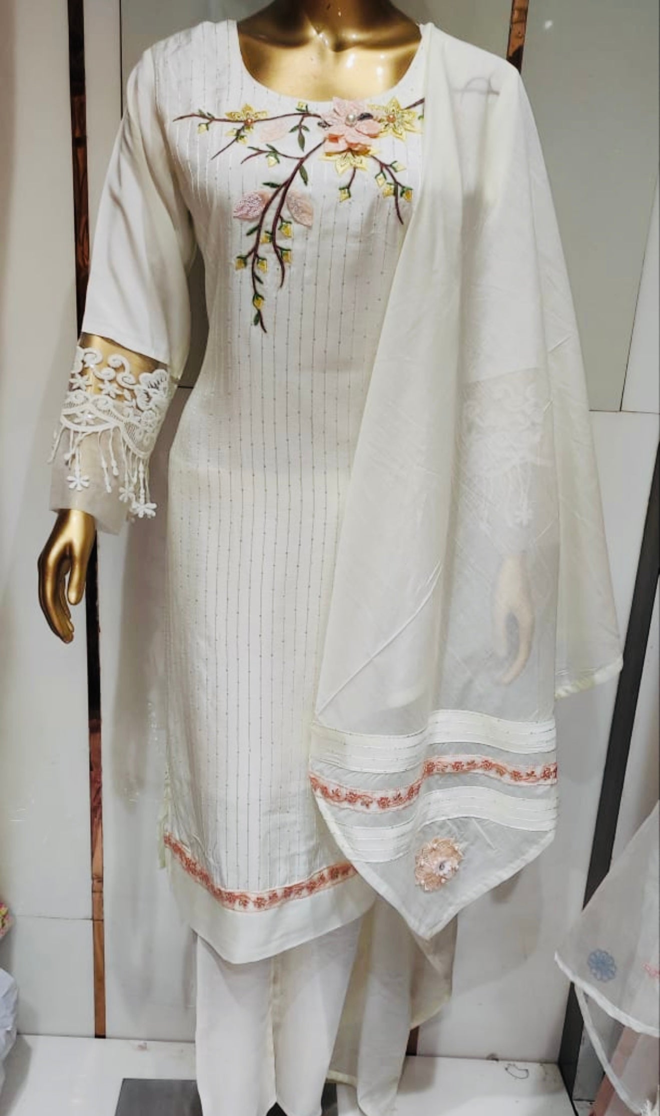 Pakistani suit