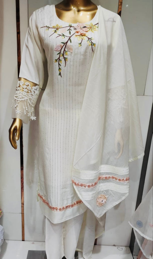 Pakistani suit
