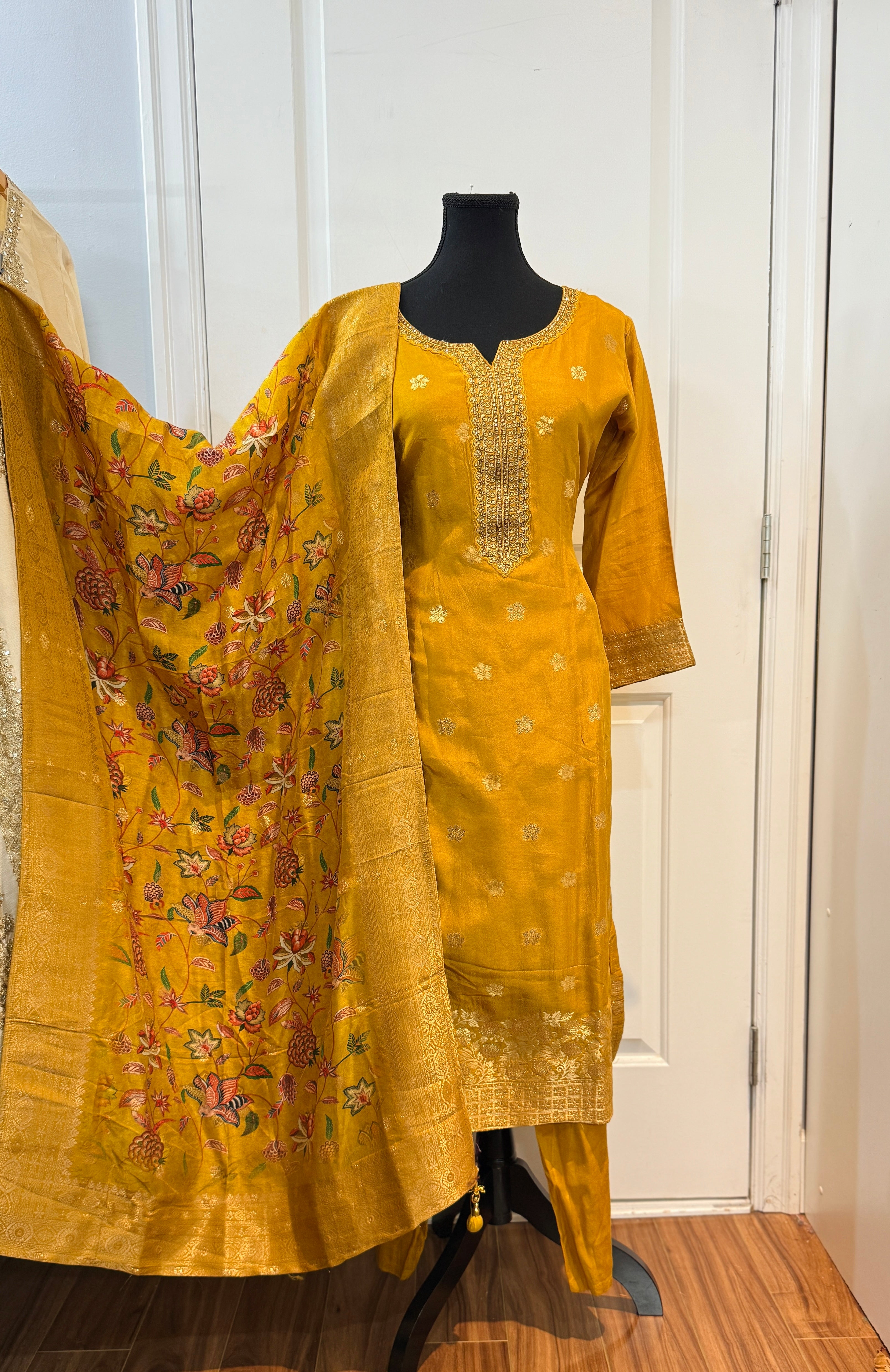 Banarasi duptta suit