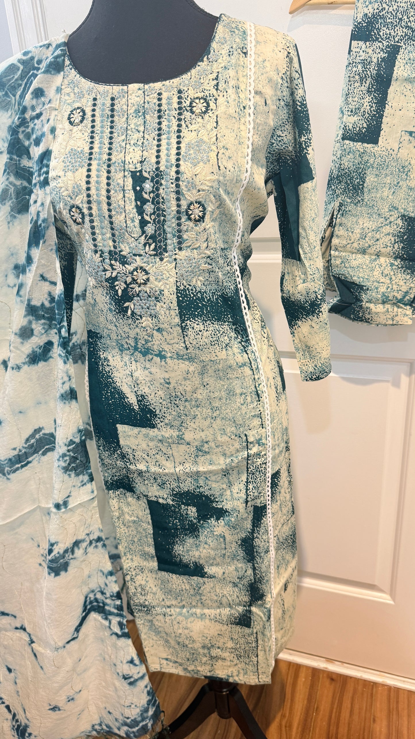 Rayon suit