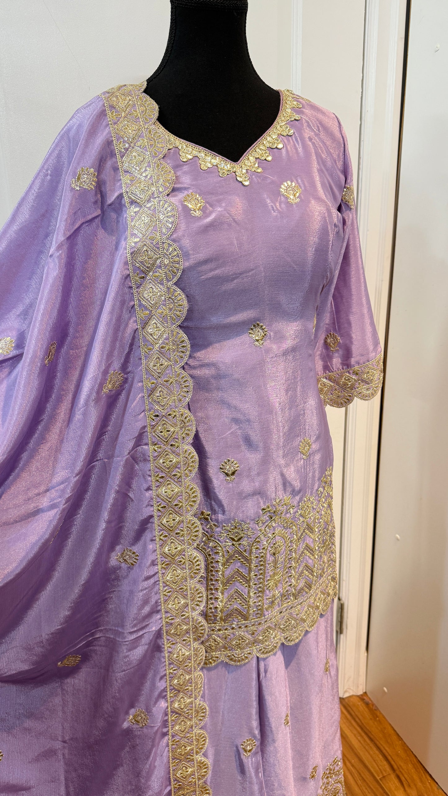Chinnon party wear palzo suit