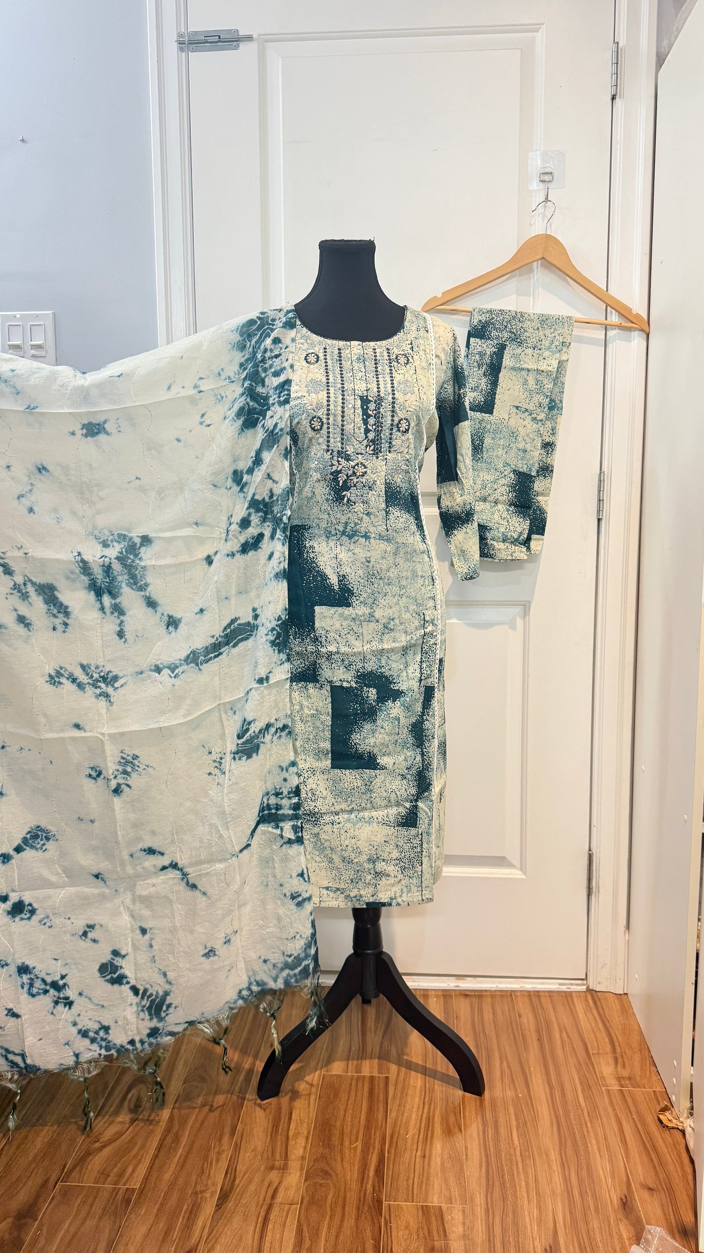 Rayon suit